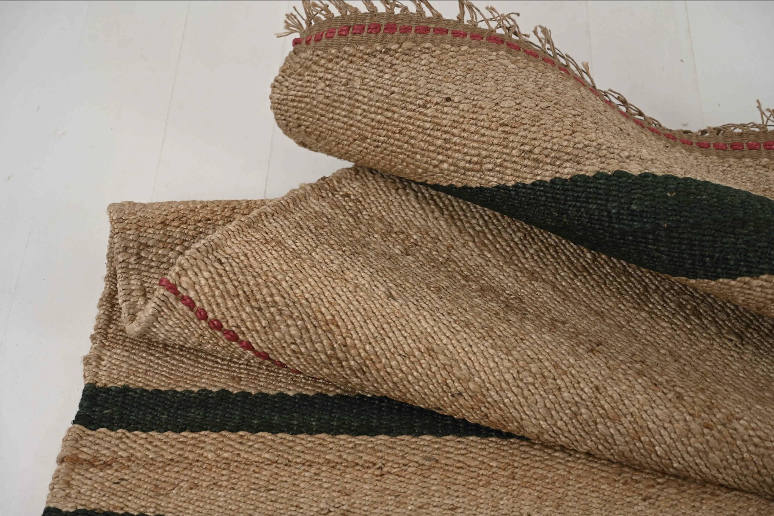 Jute Gulvtæppe – Kørvel – Grøn & Naturfarvet