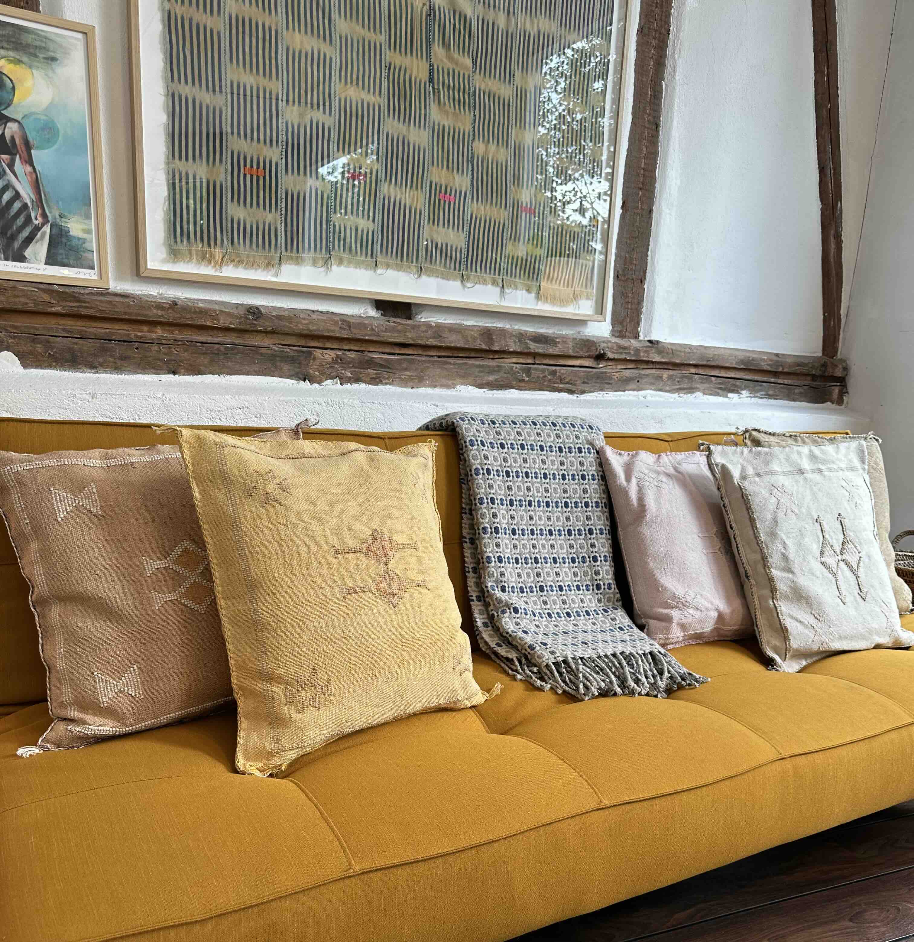 Bomuld pude i gul farve 50 x 50 cm.