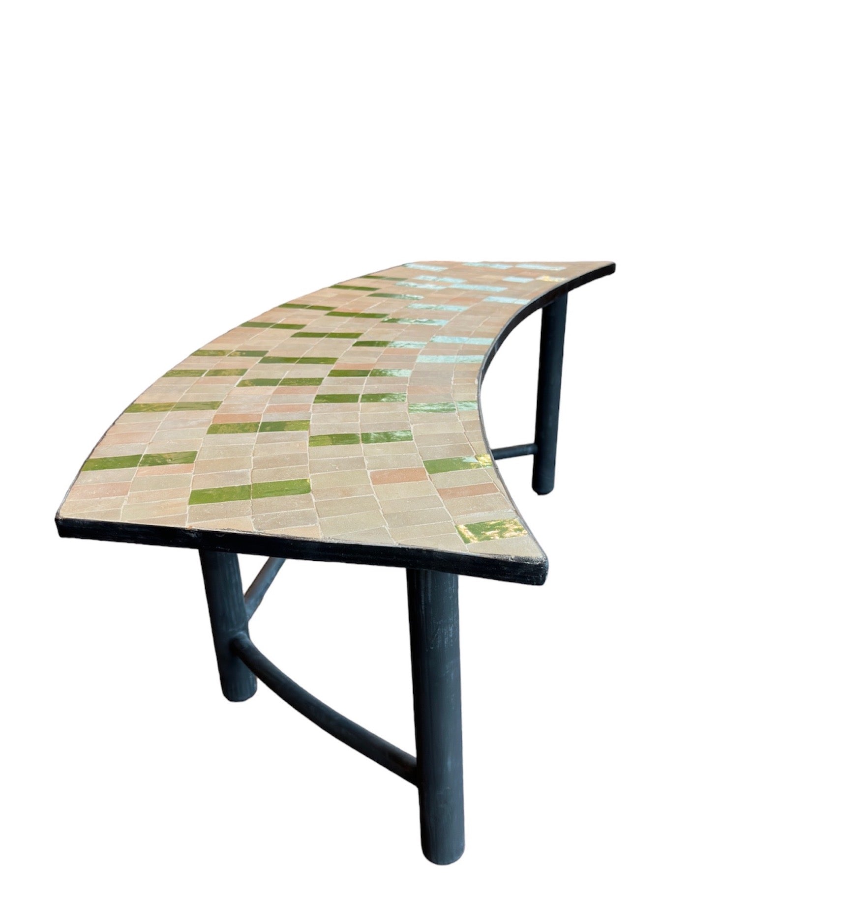 Mosaik Bænk i grøn og natur farve med sort stålstel