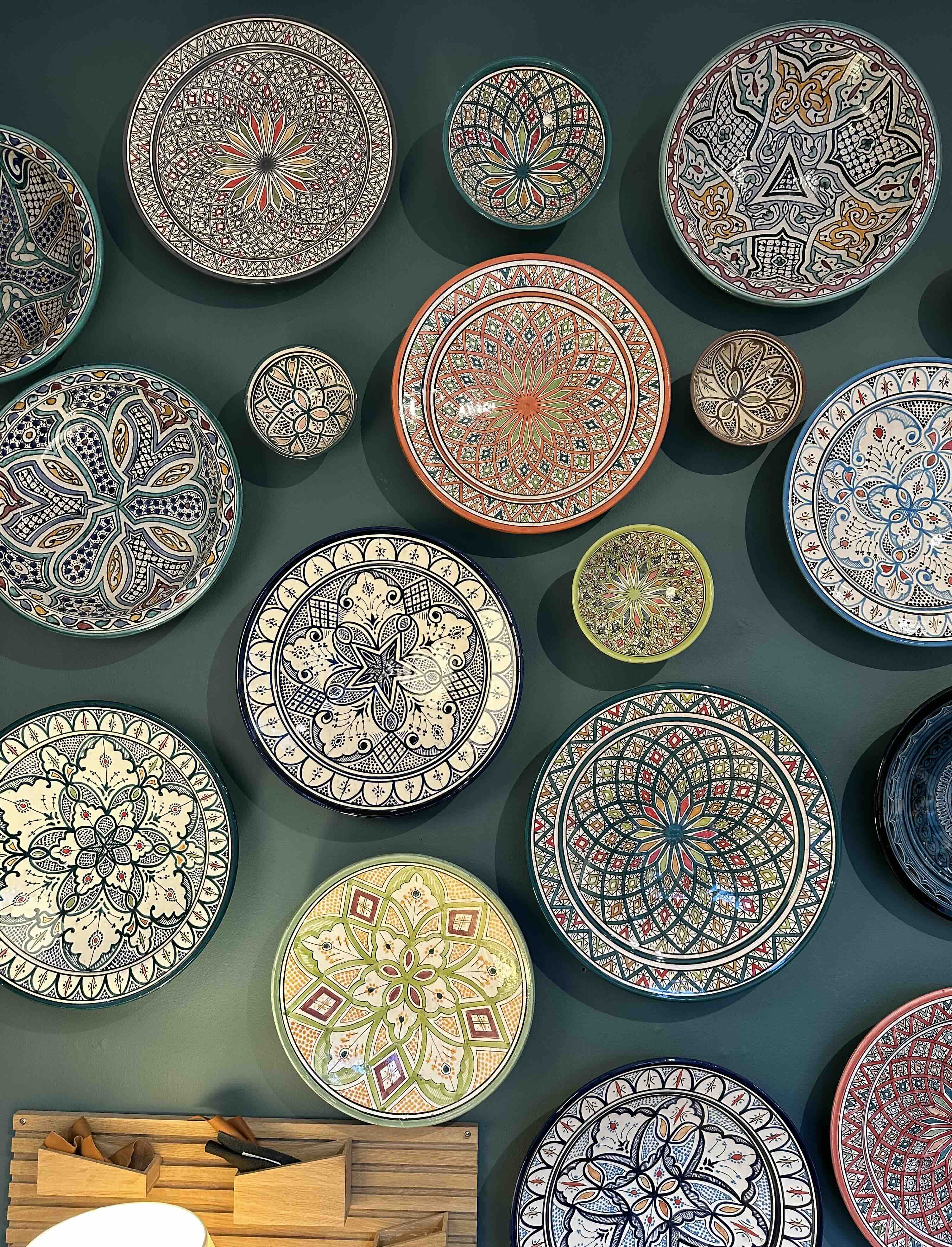 Marokkanske Keramiske Fade: Kunst og Håndværk